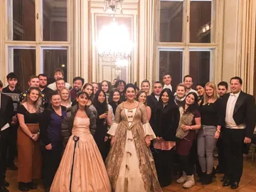 a-classic-night-out-vienna-austria.jpeg