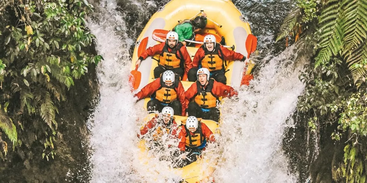 Get The Adrenaline Pumping With White Water Rafting In Rotorua With Contiki Min