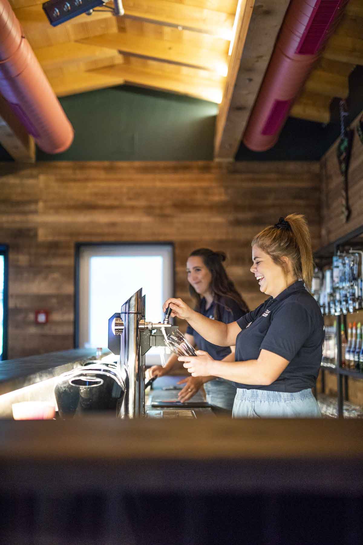 Contiki Team Memeber Behind The Bar 0093EURS2019