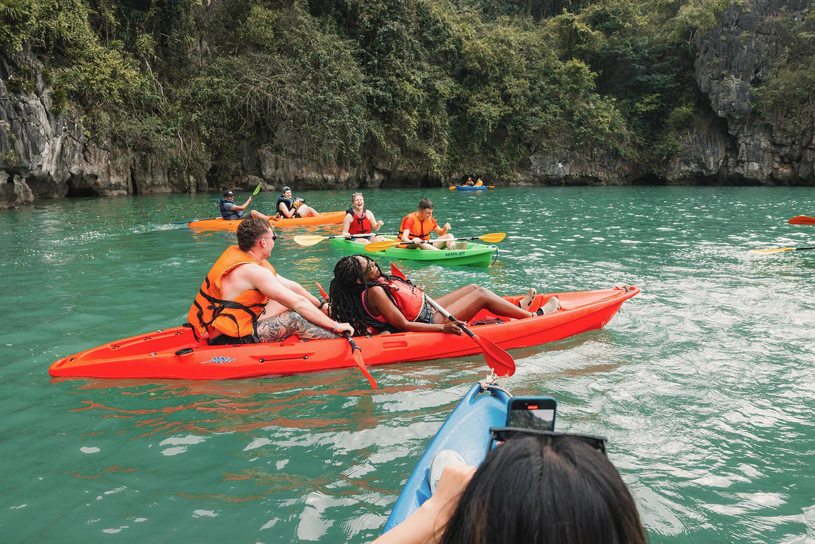 Kayak in Lan Ha Bay