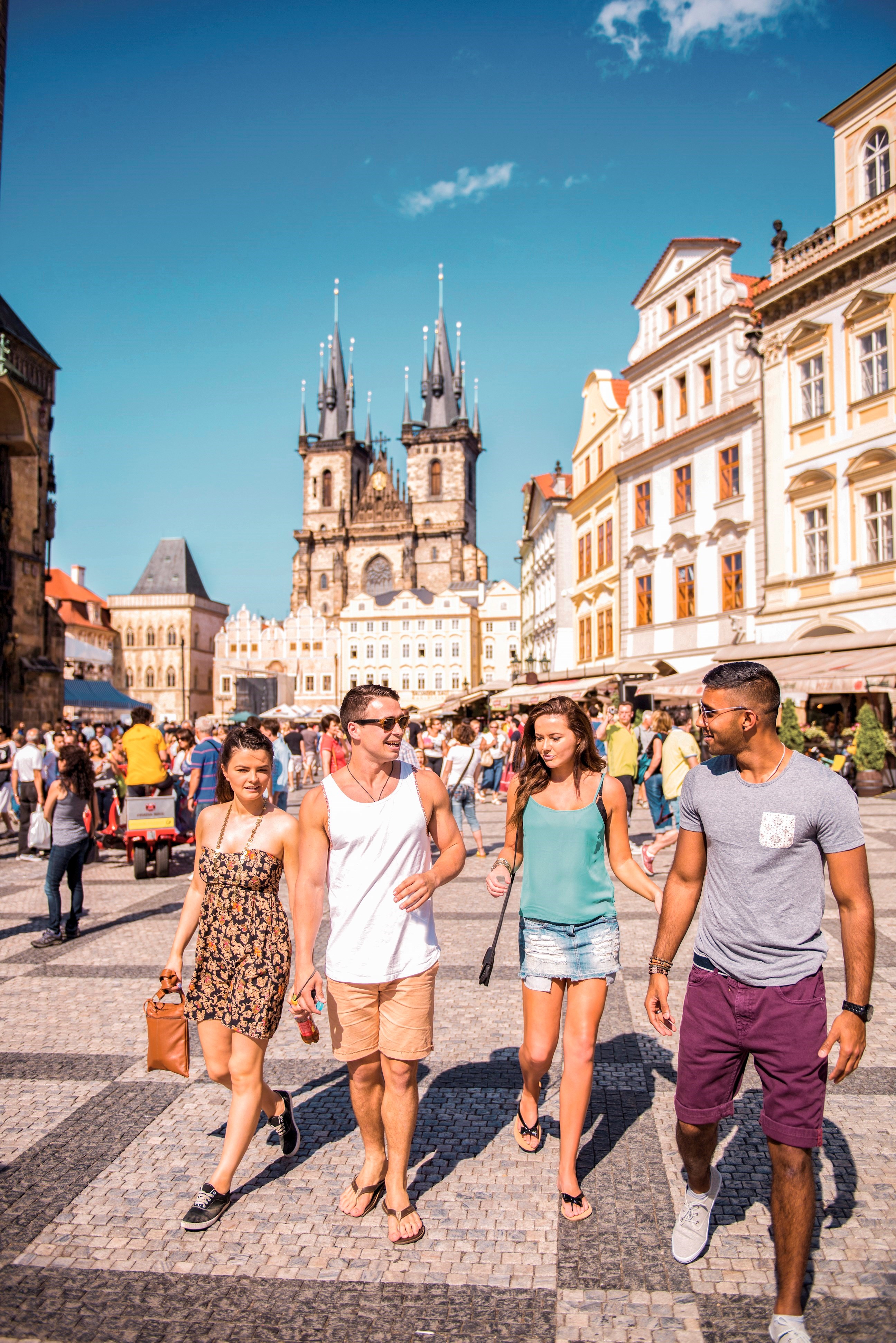 Tour Prague on foot