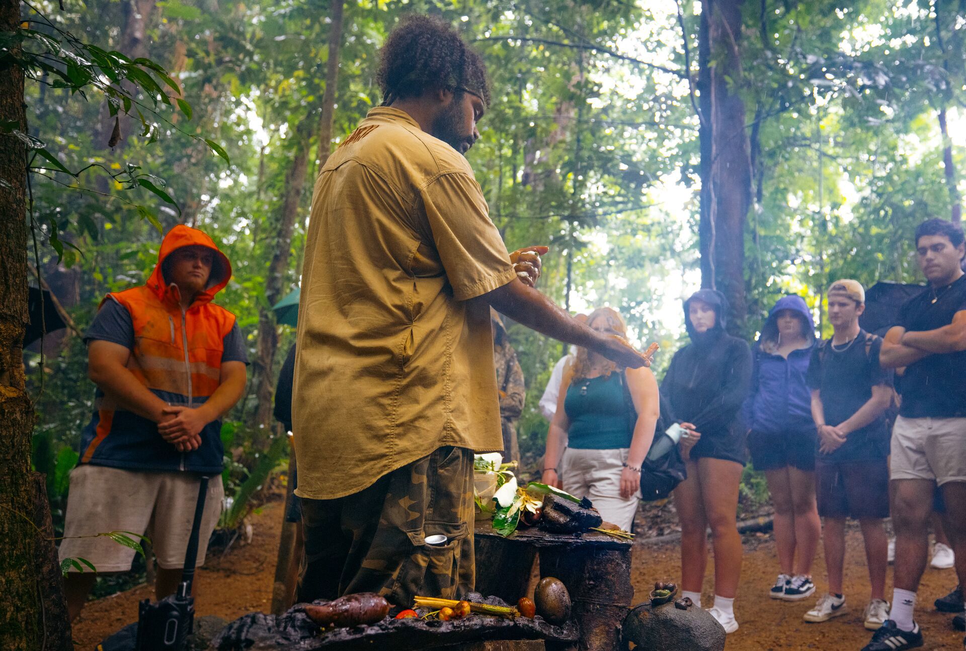 Immerse yourself in Aboriginal Art MAKE TRAVEL MATTER® Experience