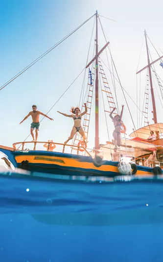 Greek Island Hopping Gap 18-22 Trip