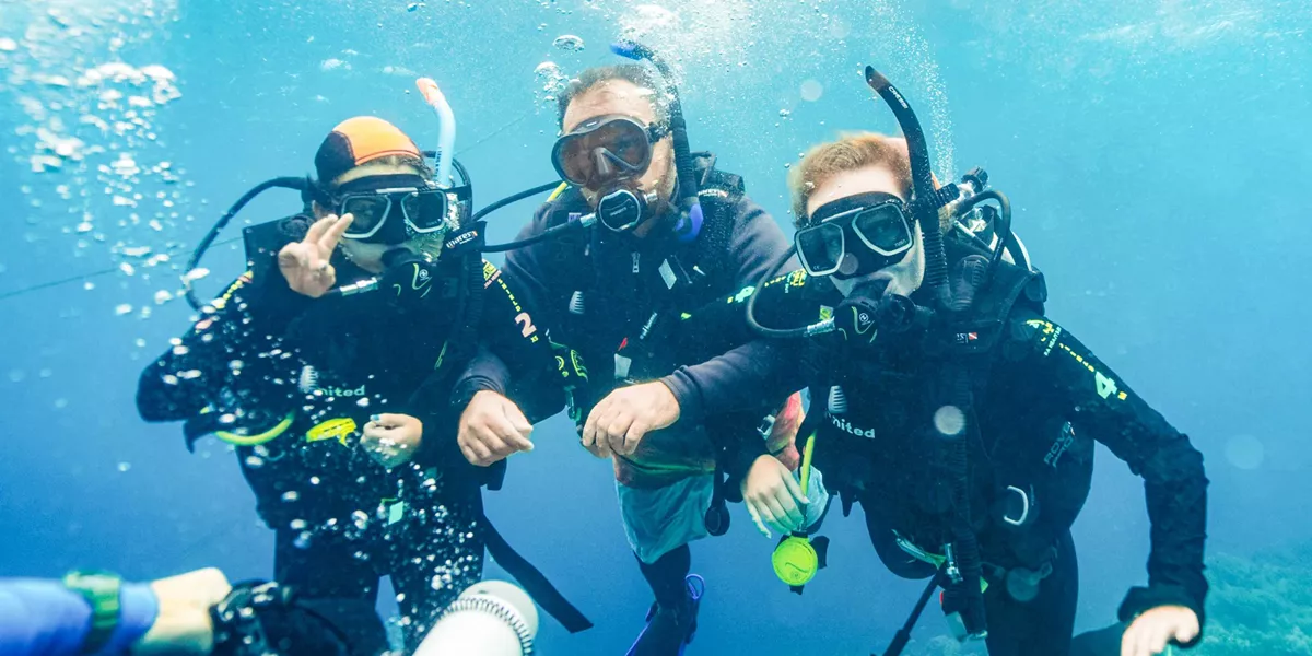 Great Barrier Reef Explorer: Dive to Adventure Trip