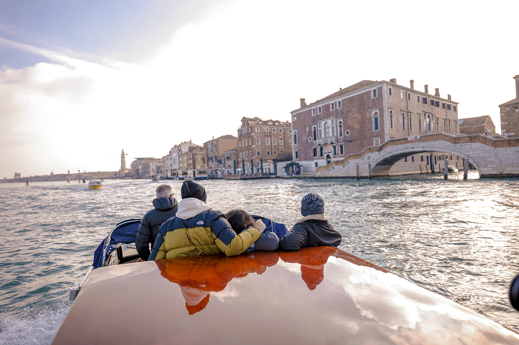 Barcelona to London Quest Trip