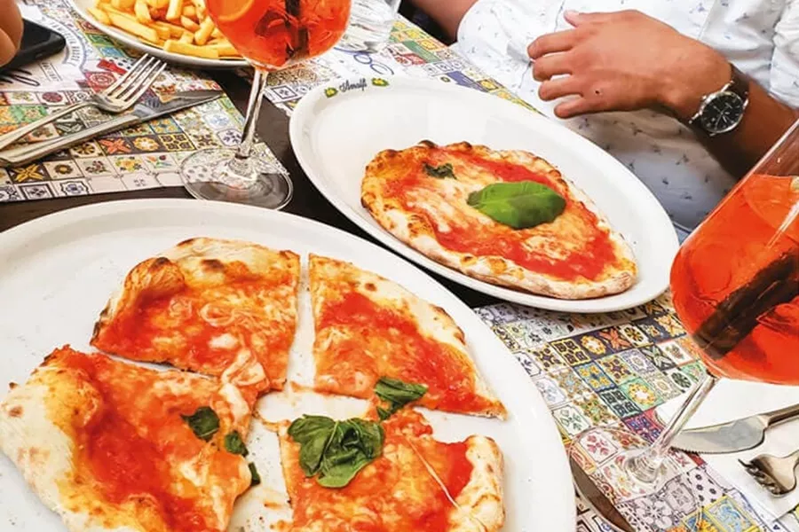 Food Experiences Tuscany foodie walking tour