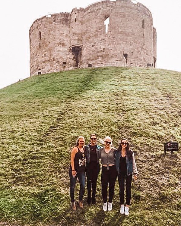 Tour York on foot 