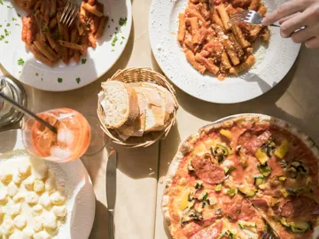bay-of-naples-feast-italy.jpg
