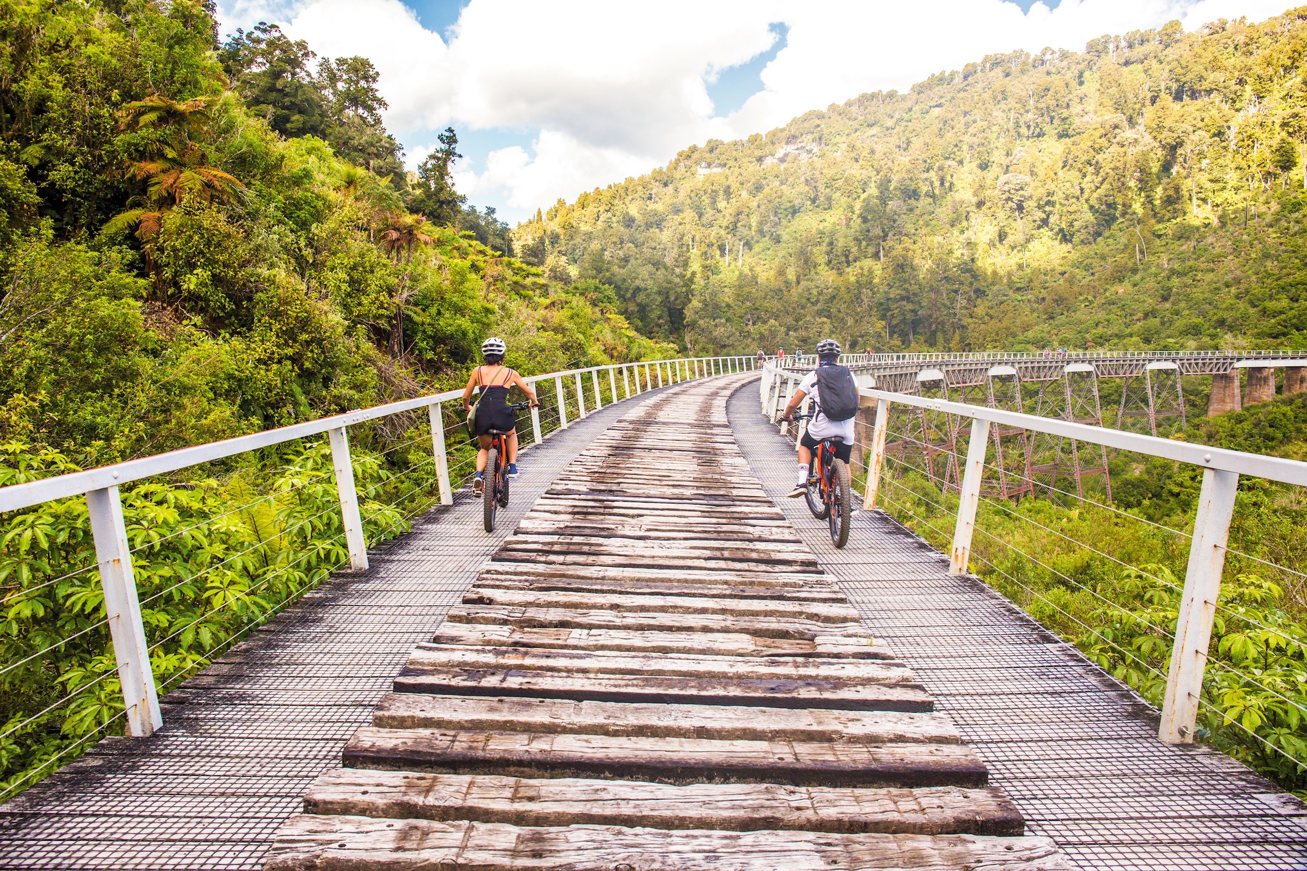 Travellers biking in Ohakune, New Zealand