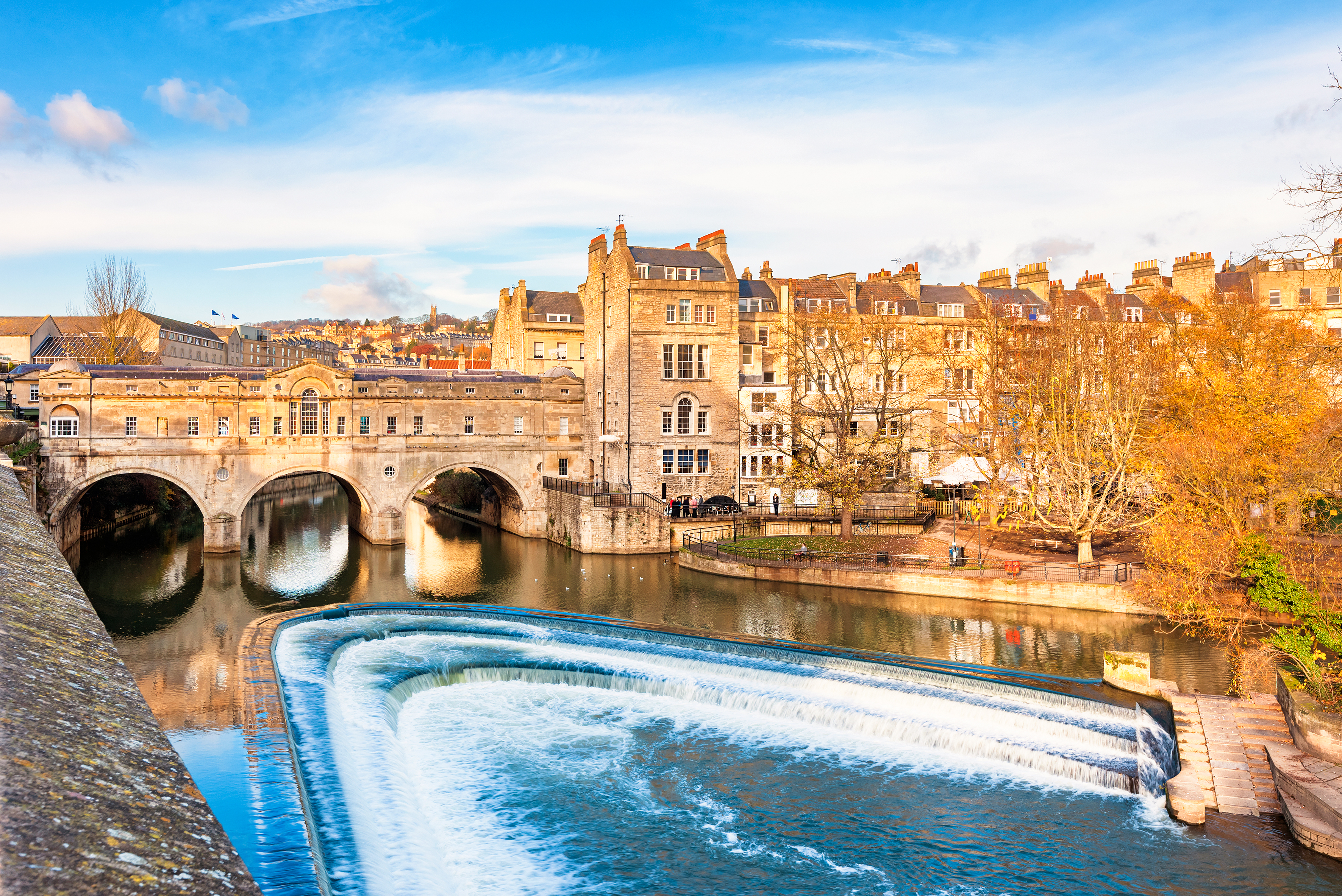 Summers day in Bath overlooking the Pulteney Bridge, United Kingdom