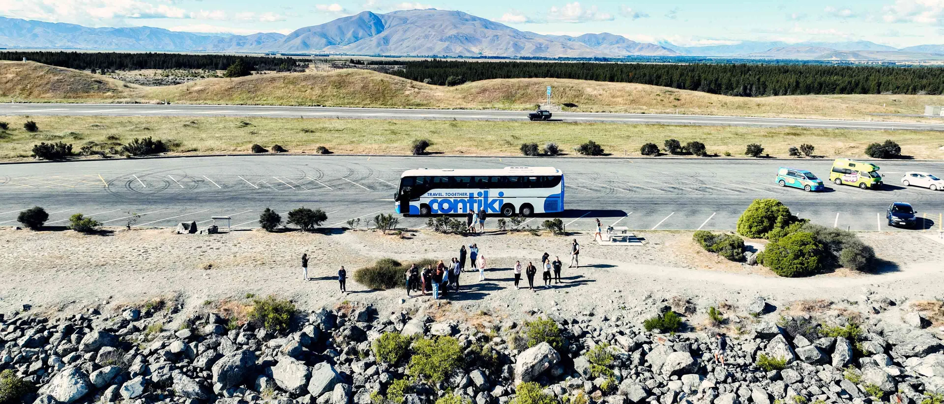 imgi_235_contiki-coach-in-landscape.jpg