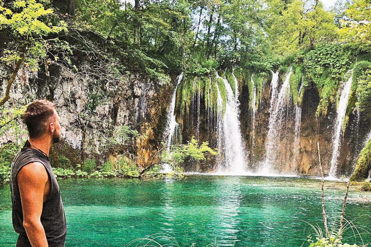  Explore Plitvice National Park 