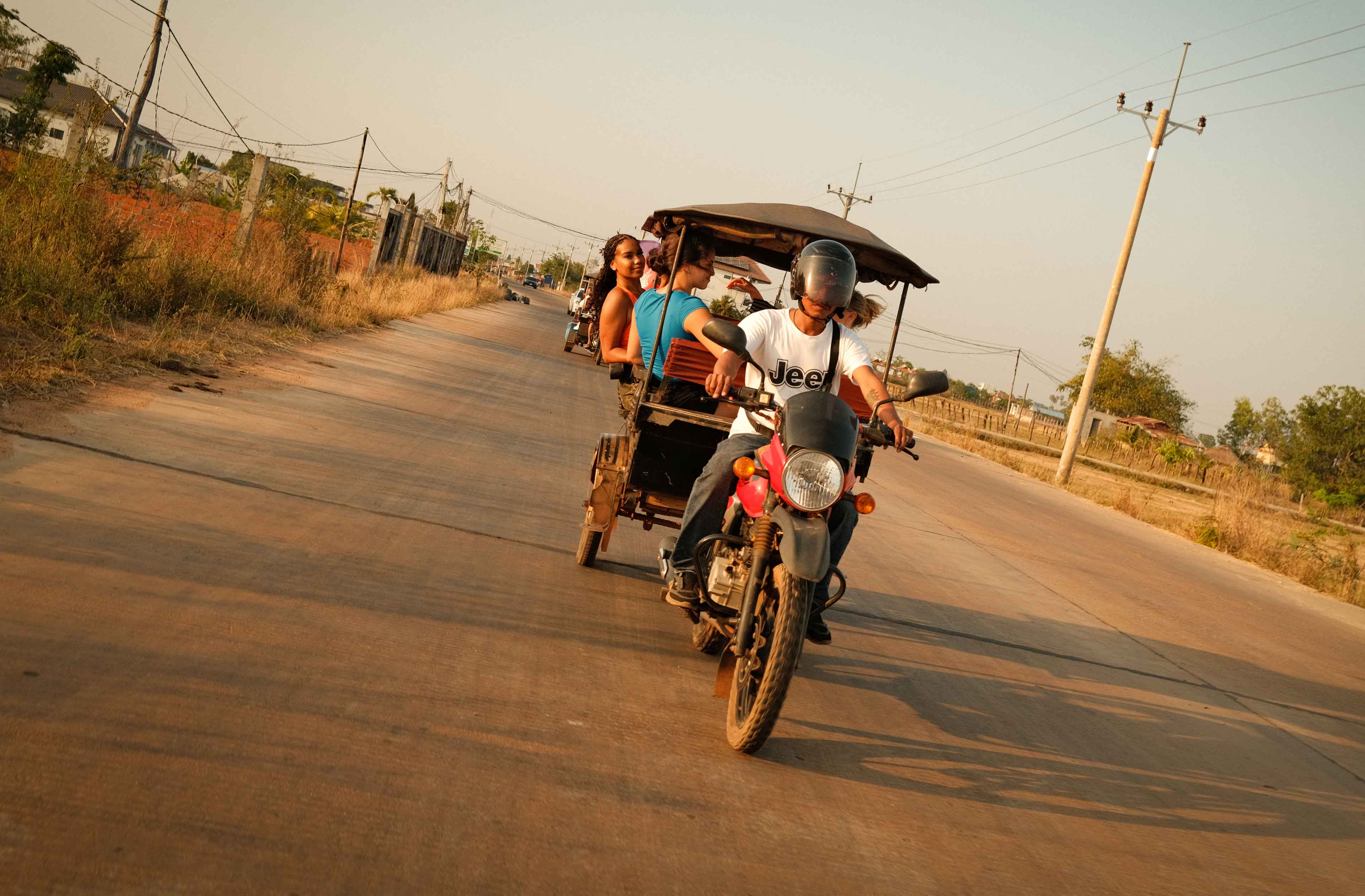 Ride Camdobia Tuktuk Transport Two Crp 3
