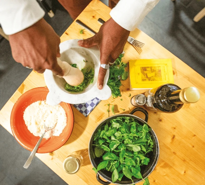 Food Experiences making your own traditional pesto