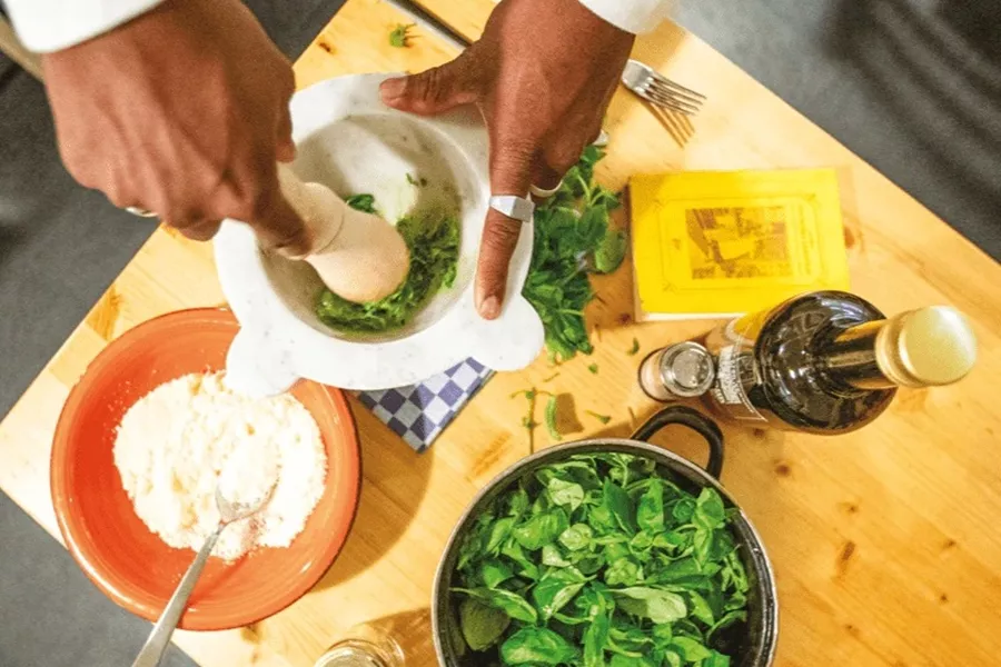 Food Experiences making your own traditional pesto