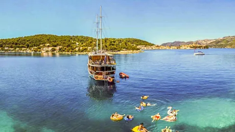 Contiki Travellers On A Island Hopping In Croatia