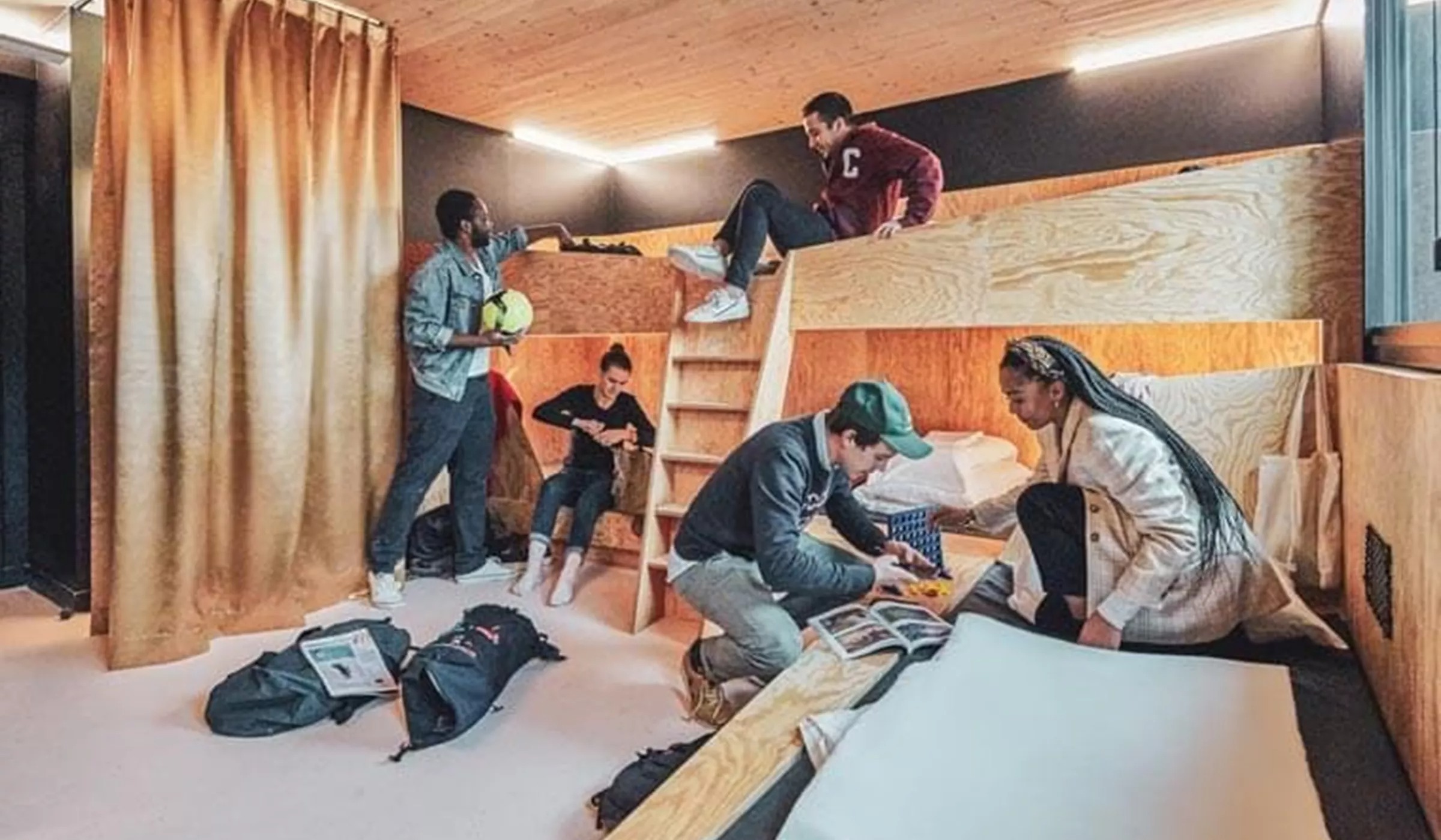 People in Joe Joe accommodation in Paris