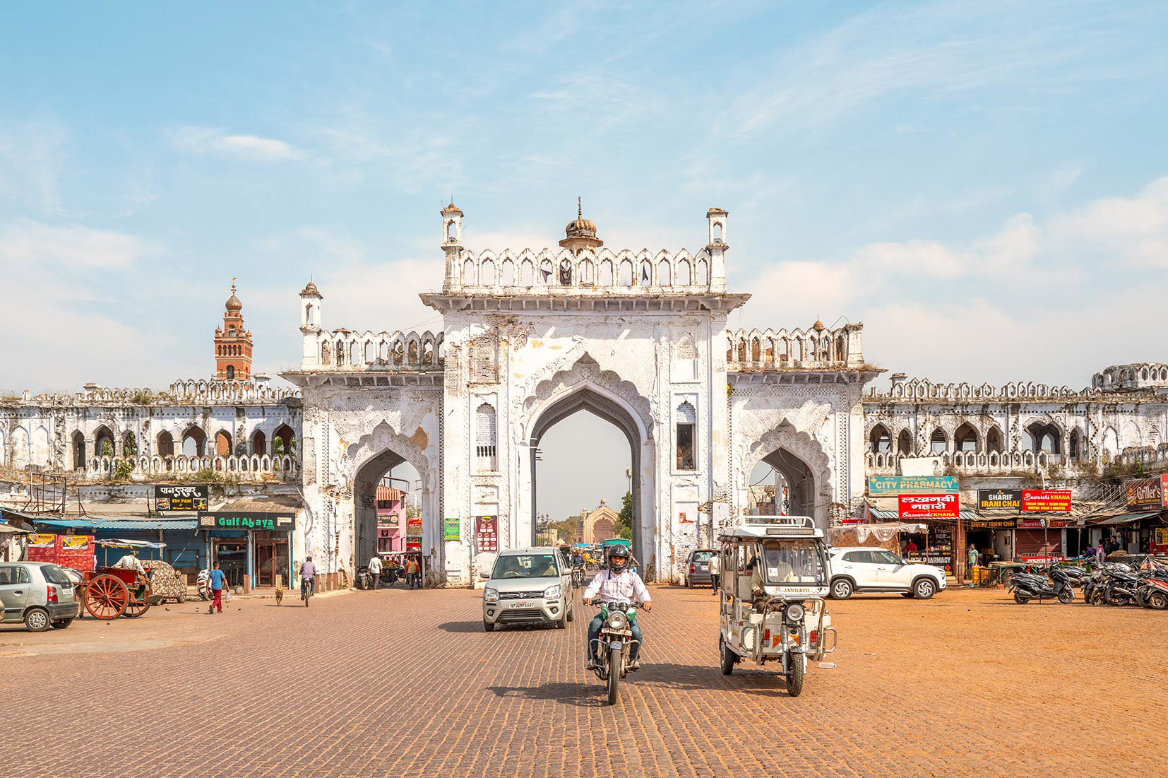 See Lucknow's sights from a Tuktuk