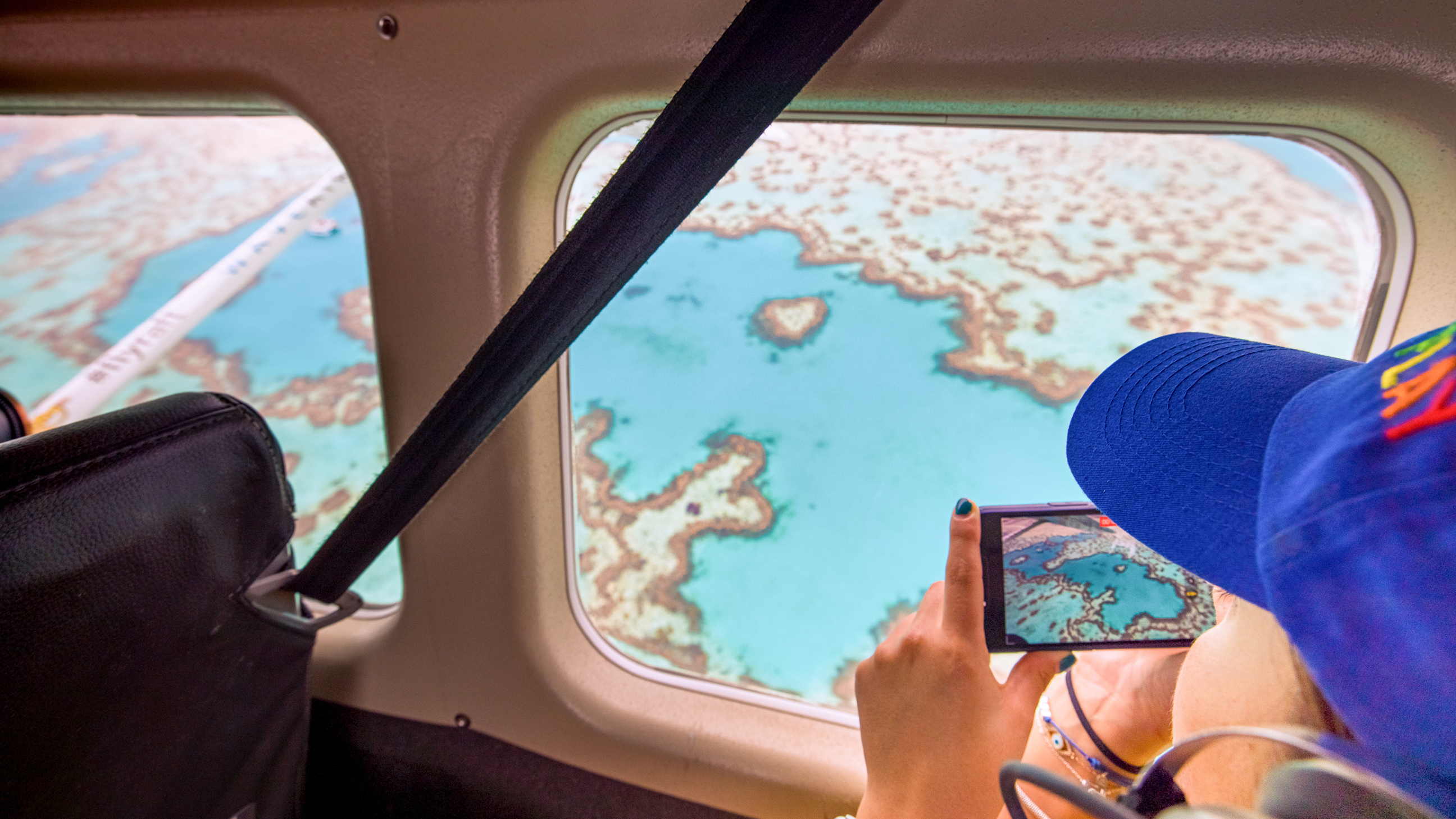 0h9a5859-airlie_scenicflight_.jpg
