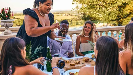 Alfresco Dining At The Chateau