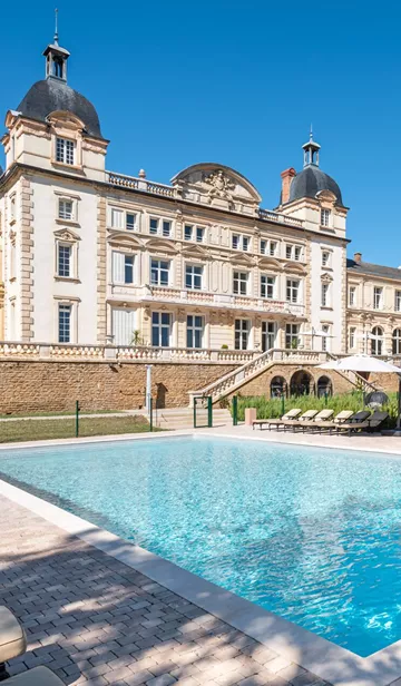 Palace, swimming pool