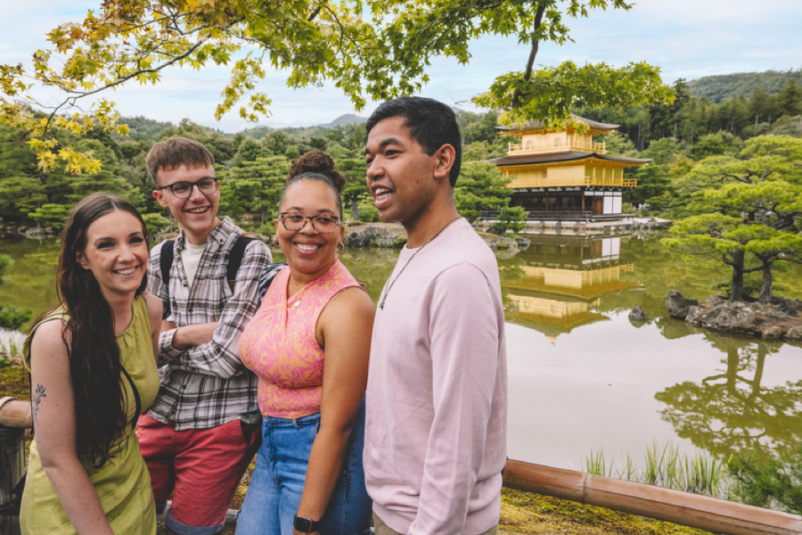  Contiki travellers exploring the Shinto Shrines of Kyoto