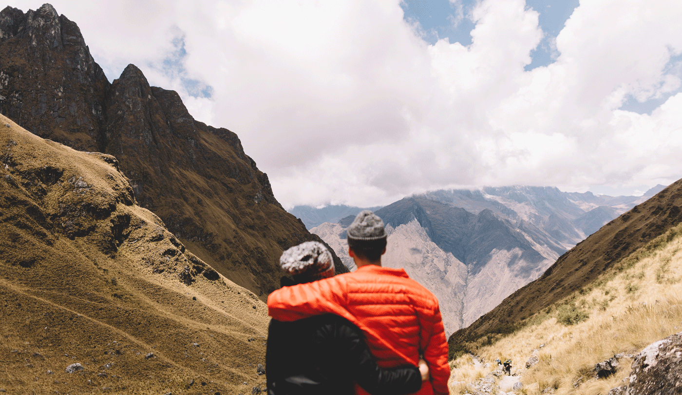 couple in machu picchu