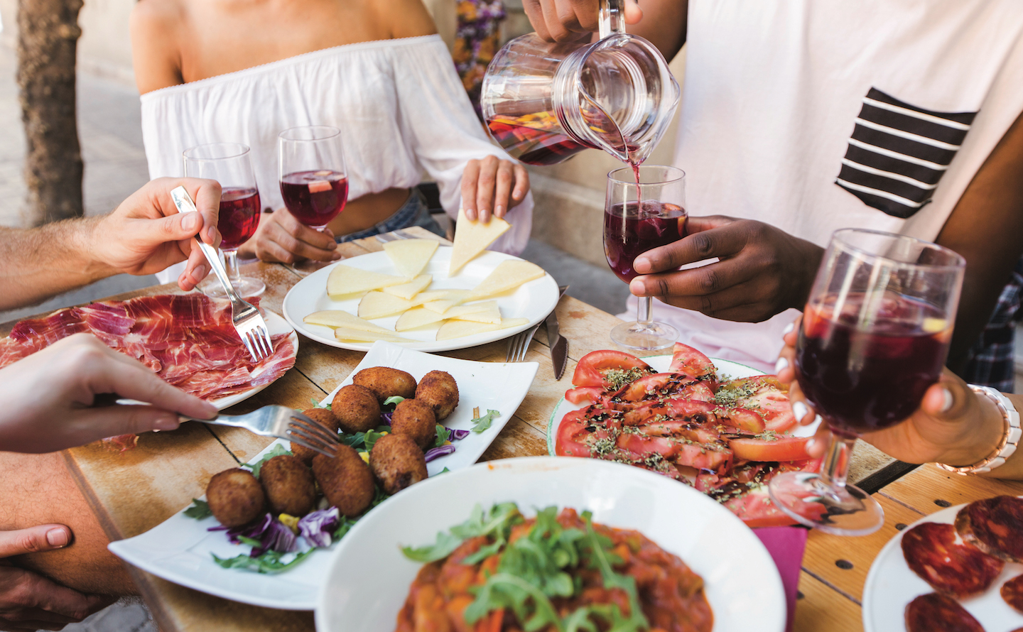 How to eat and order tapas like a local in Spain | Contiki