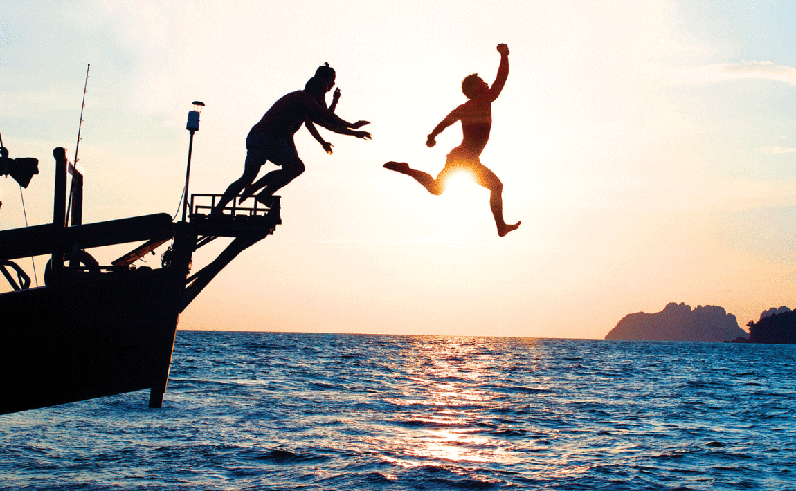Thailand-boat-jumping