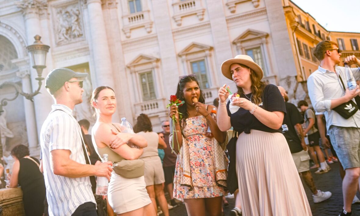 Contiki travellers in Italy