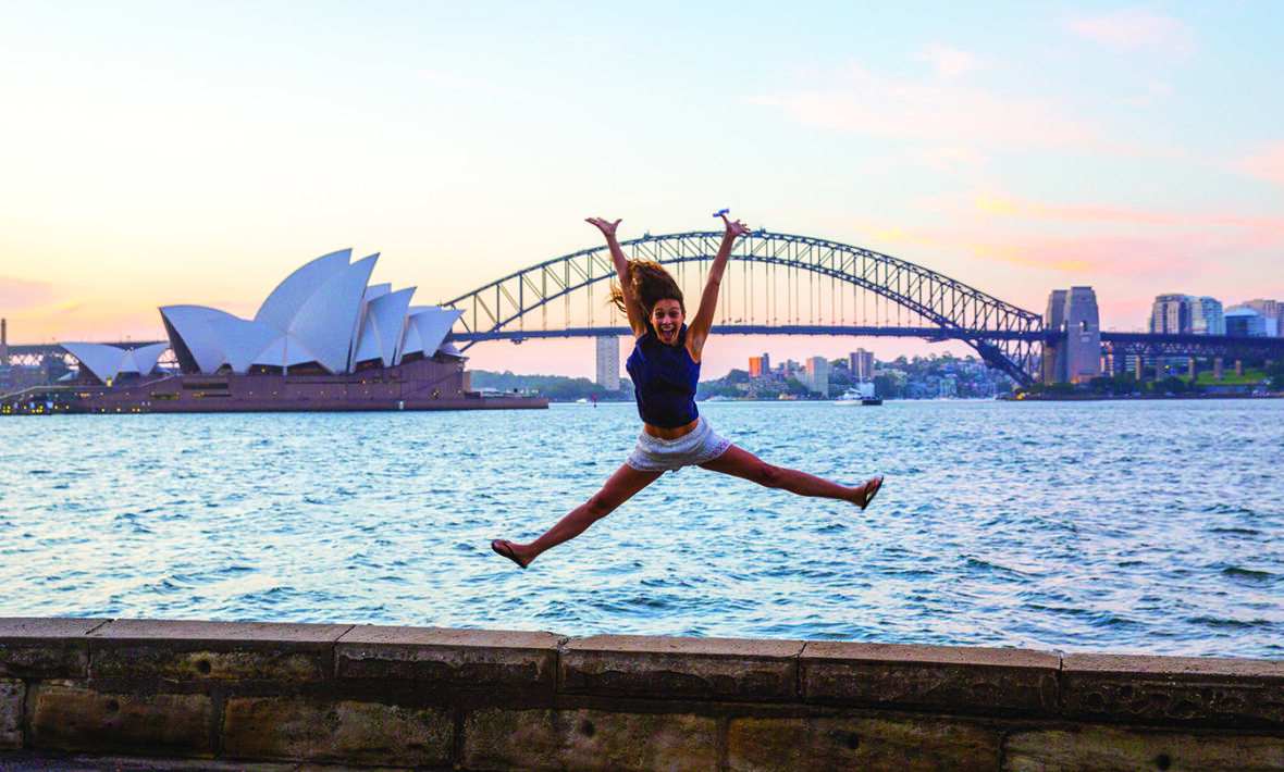 Jumping-in-Sydney-city-travel