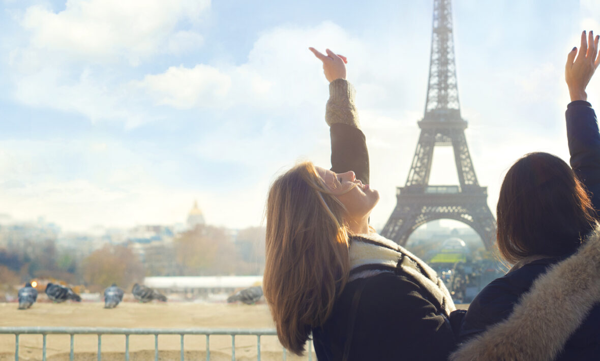 Two women standing in front of the eiffel tower.
Keywords: women, Eiffel Tower