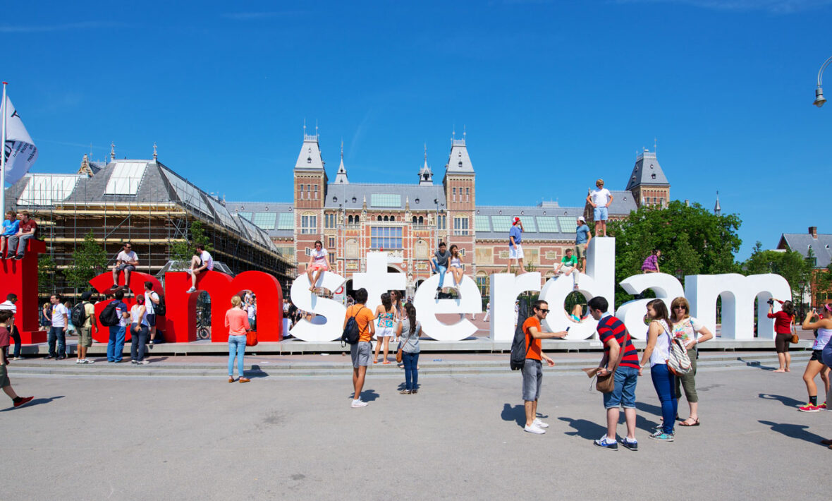 i-amsterdam-sign-removed