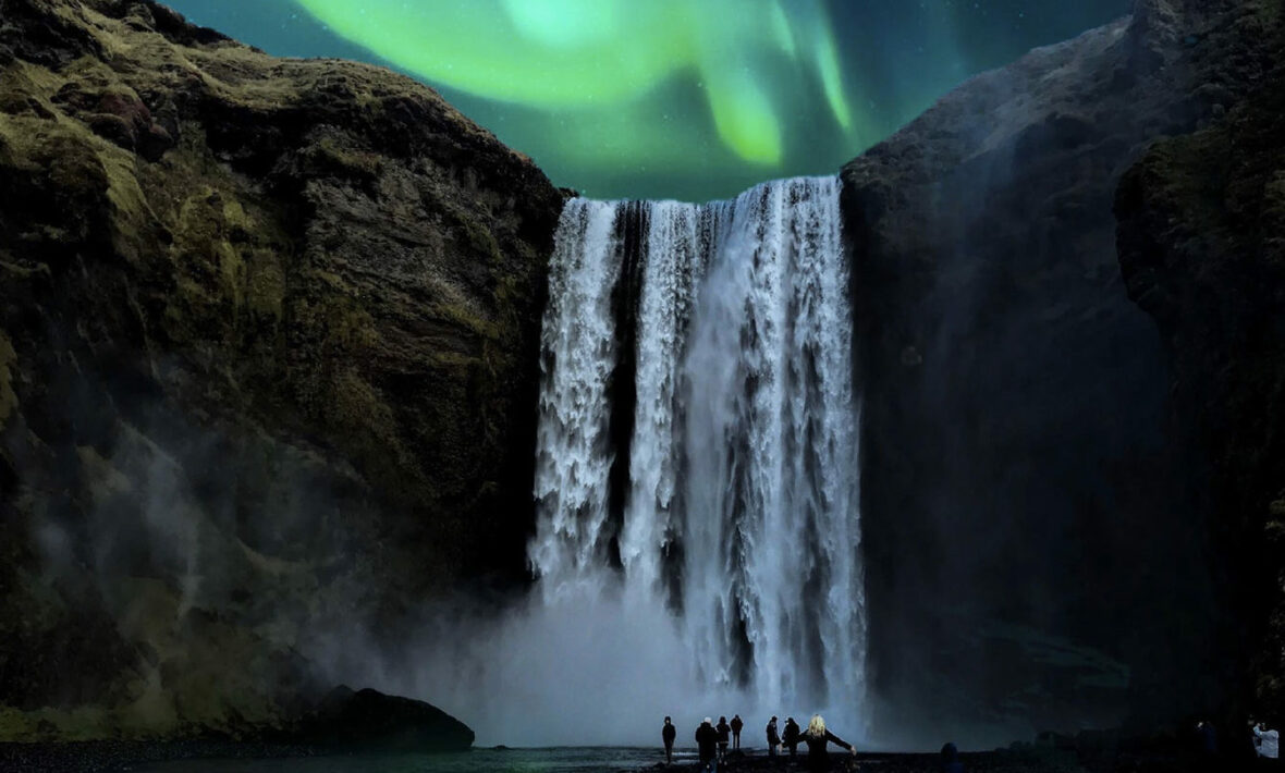 iceland-northern-lights-waterfall