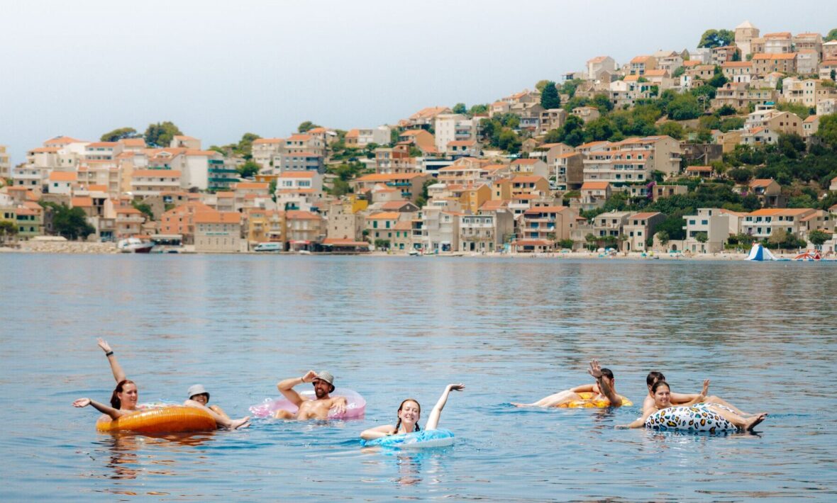 Contiki travellers in Croatia - Makarska