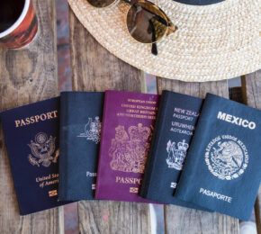 passport-post-it-hack-contiki