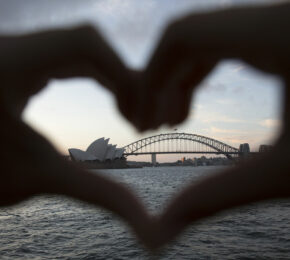 sydney-contiki-love-heart