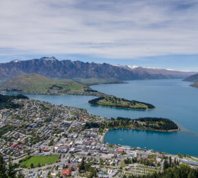 Queenstown-view-over-town