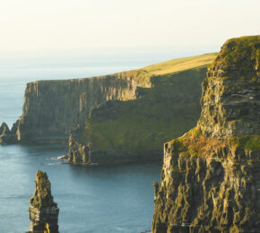 ireland-travel-contiki, cliffs of Moher