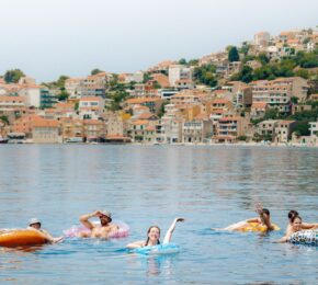 Contiki travellers in Croatia - Makarska