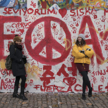 How to pack for a Europe Winter Contiki trip