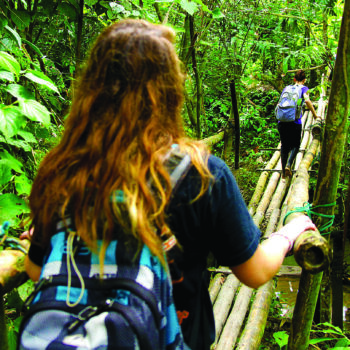 5 empowering volunteering experiences to enrich your travels