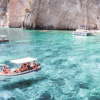 Where to travel in 2022 (according to Canadians)