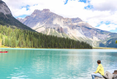 canada-lakes-contiki