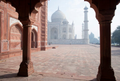 Taj mahal, agra, india.