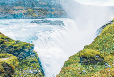 Down to Earth with Zac Efron - Iceland