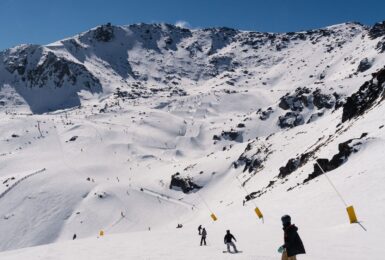 skiing in New Zealand