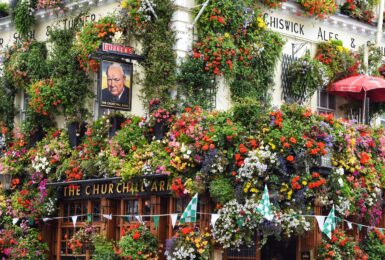 classic English pub in London