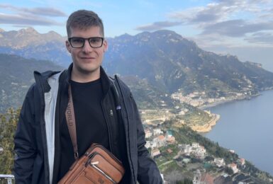 Maurice Gingras, Contiki traveller, in Italy