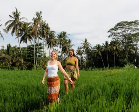 Contiki travellers in Indonesia